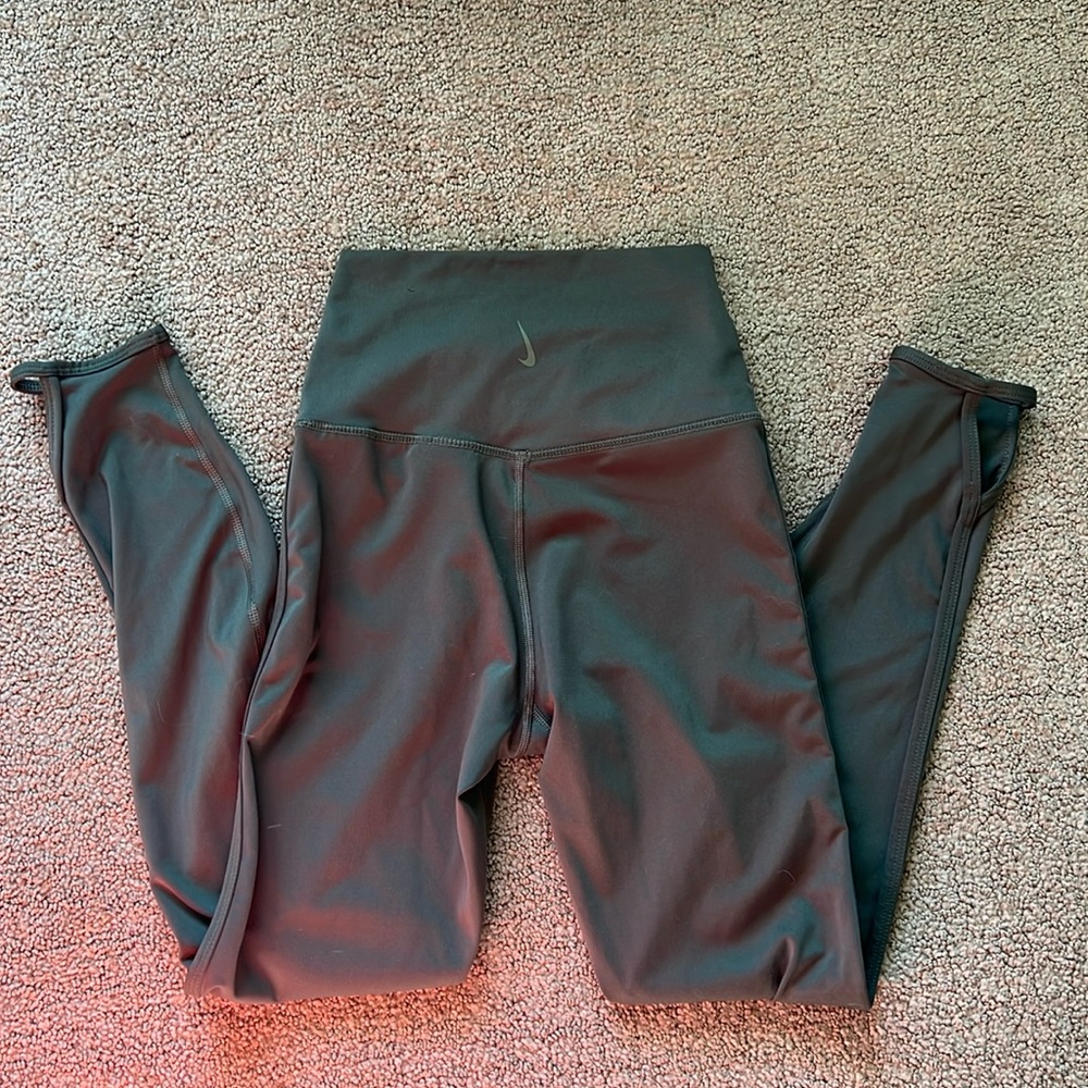 Nike leggings